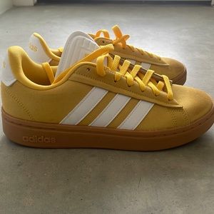 Adidas Grand Court Sneakers Golden Yellow - Size 8